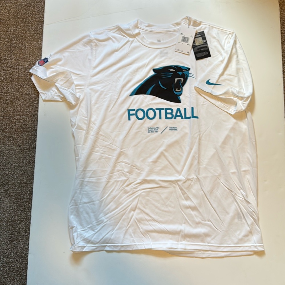 Men’s XXL Panthers Tee